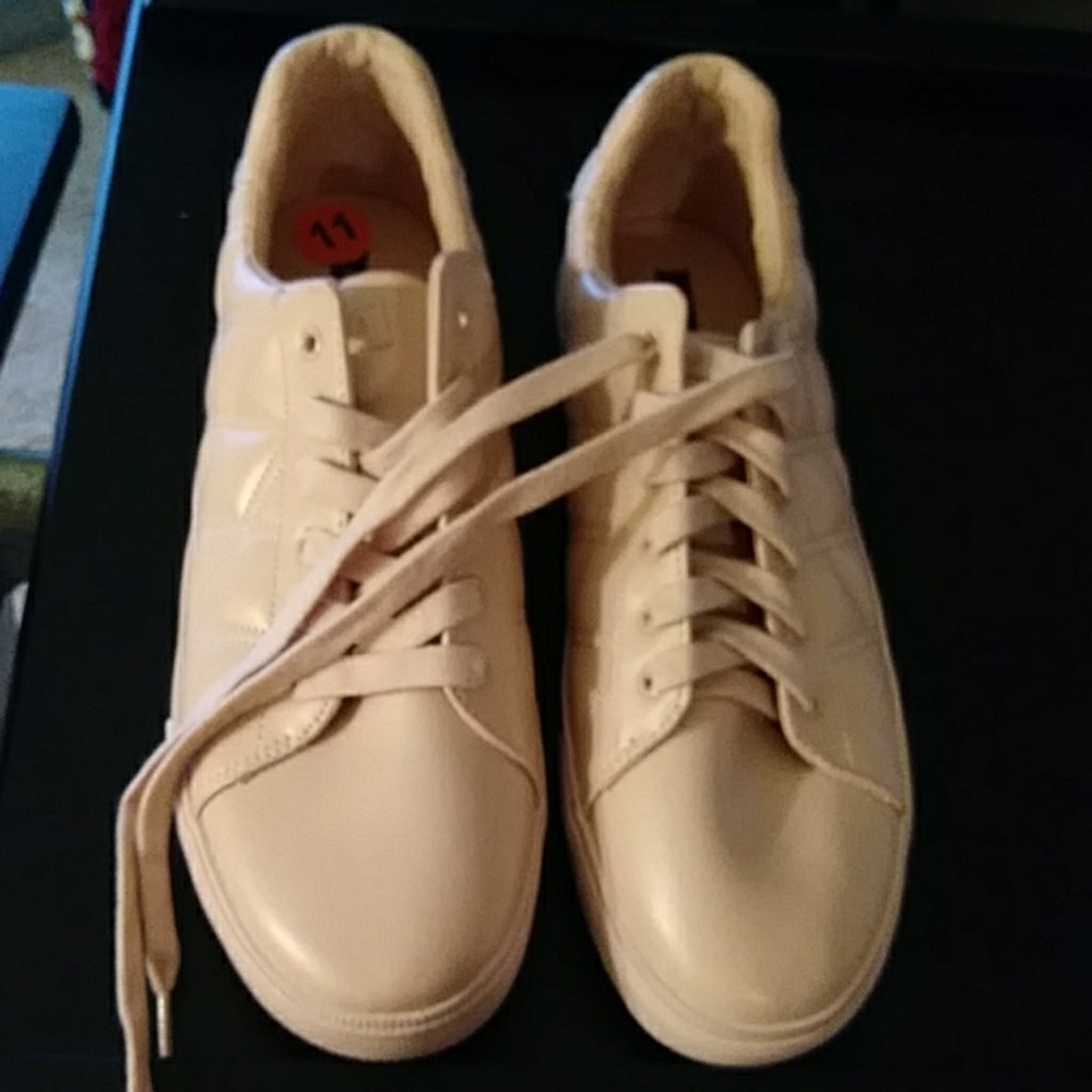 Tommy Hilfiger sneakers